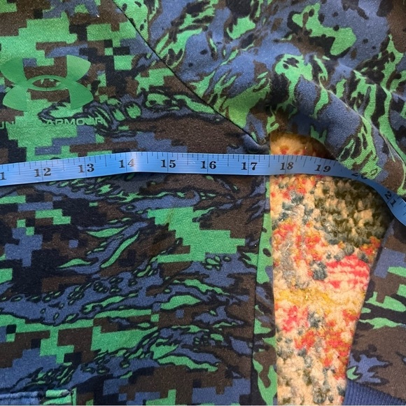 Under Armour Rival ABC camouflaged kids sweatshirt, with fleece lining and hood - Picture 2 of 5